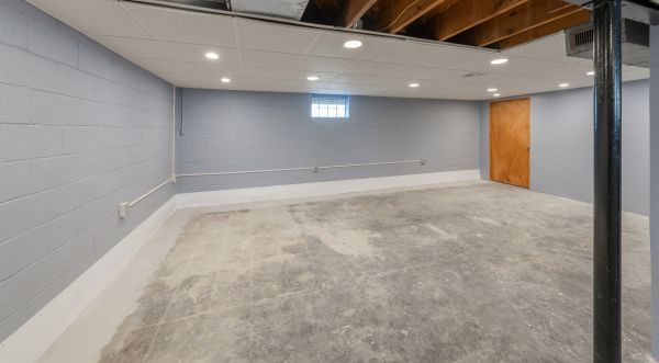 Basement Water Extraction in Delaware